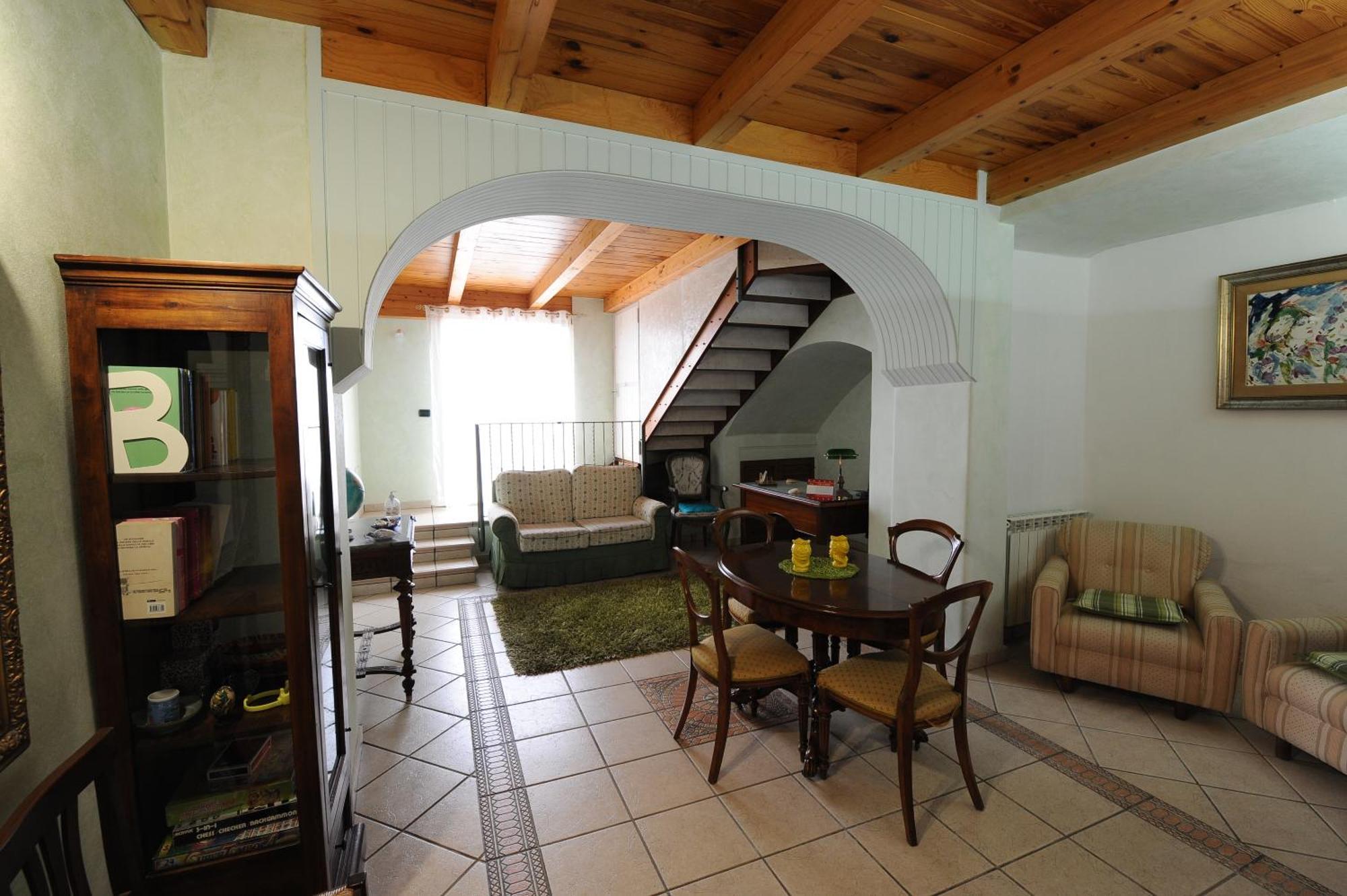Mamis Villa CTA Exterior photo
